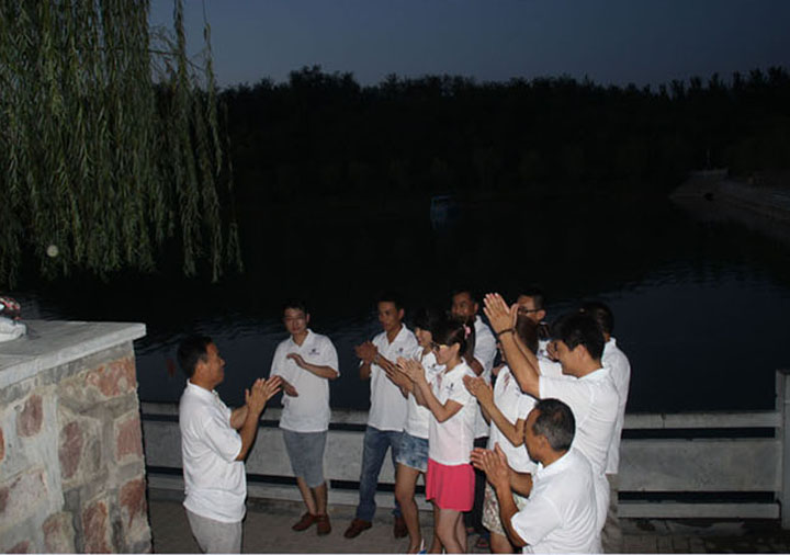 陸臺全體員工去少林寺、白云山旅游